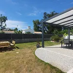 Maison De Plain-pied 3 Classee 4 Etoiles Dans Impasse Au Calme La Guérinière