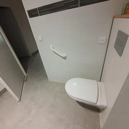 Maison De Plain-pied 3 Classee 4 Etoiles Dans Impasse Au Calme