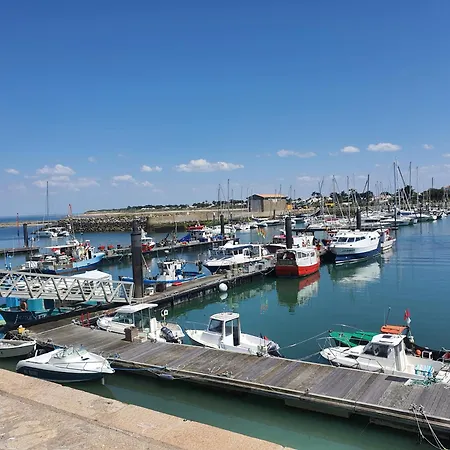 Maison De Plain-pied 3 Classee 4 Etoiles Dans Impasse Au Calme La Guérinière