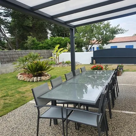 Maison De Plain-pied 3 Classee 4 Etoiles Dans Impasse Au Calme * La Guérinière