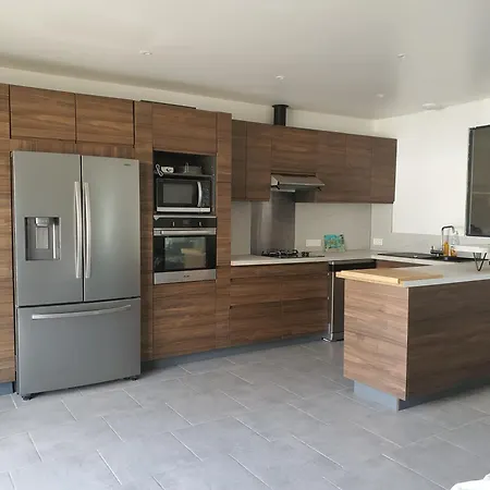 Maison De Plain-pied 3 Classee 4 Etoiles Dans Impasse Au Calme