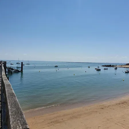 Maison De Plain-pied 3 Classee 4 Etoiles Dans Impasse Au Calme La Guérinière
