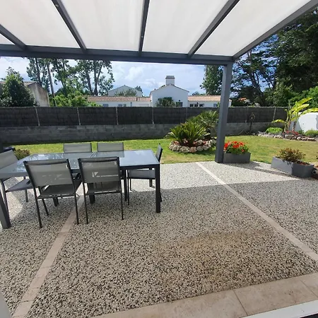 Maison De Plain-pied 3 Classee 4 Etoiles Dans Impasse Au Calme *