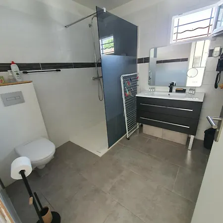 Maison De Plain-pied 3 Classee 4 Etoiles Dans Impasse Au Calme