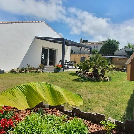 Maison De Plain-pied 3 Classee 4 Etoiles Dans Impasse Au Calme La Guérinière